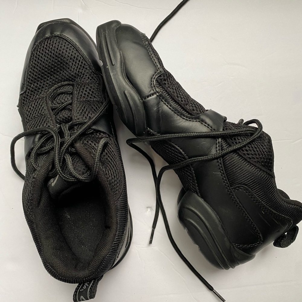 Capezio Fierce Dansneaker Black Dance Shoe Women's Size 9